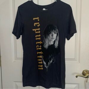Taylor swift reputation tour tee